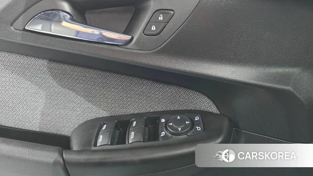 Chevrolet (GM Daewoo) Trailblazer 2021 Белый из Кореи, фото 2