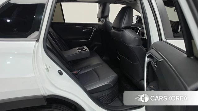 Toyota RAV4 5th Generation 2024 Белый из Кореи, фото 2