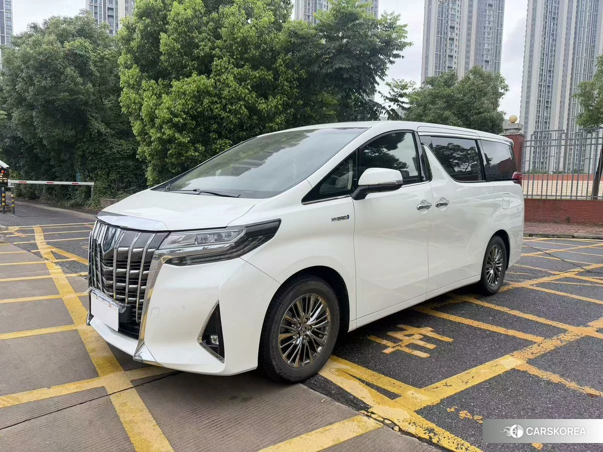 Toyota Alphard 2021 Белый из Китая, фото 2
