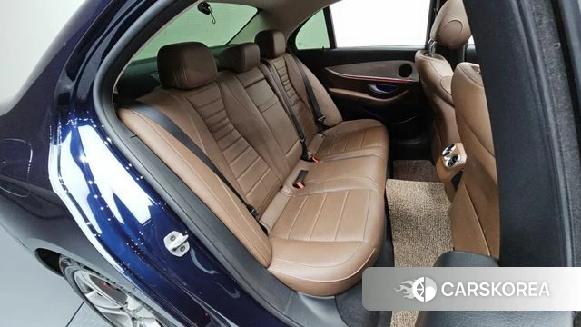 Mercedes-Benz E-Class W213 2019 Синий из Кореи, фото 2