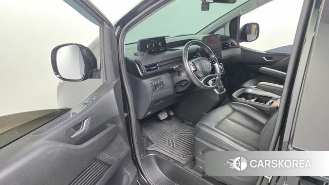 Hyundai Staria 2023 Черный из Кореи, фото 2