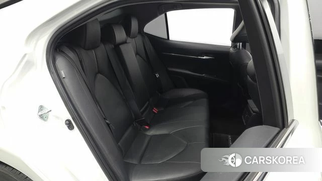 Toyota Camry (XV70) 2019 Белый из Кореи, фото 3