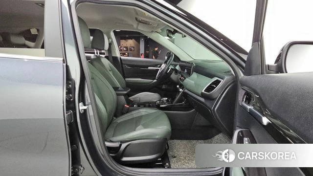 Kia The New Seltos 2024 Серый из Кореи, фото 2