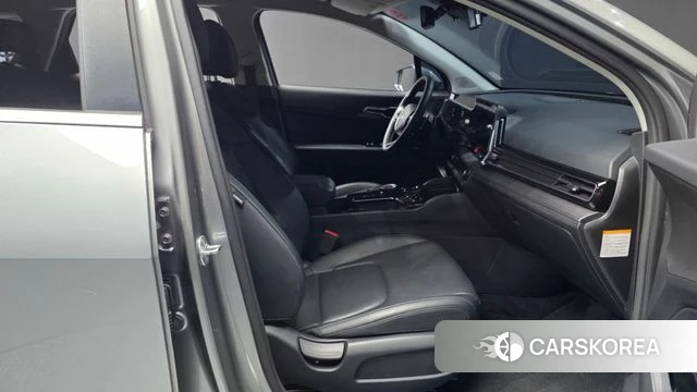 Kia Sportage 5th Generation Hybrid 2023 Серый из Кореи, фото 2