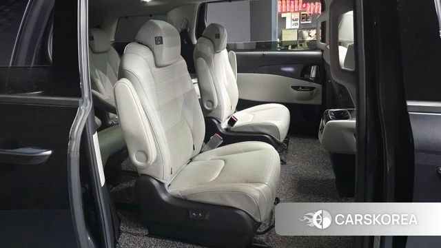 Kia Carnival 4th generation 2021 Серый из Кореи, фото 2