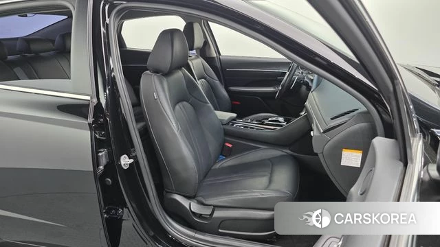 Hyundai Sonata Hybrid (DN8) 2023 Черный из Кореи, фото 2
