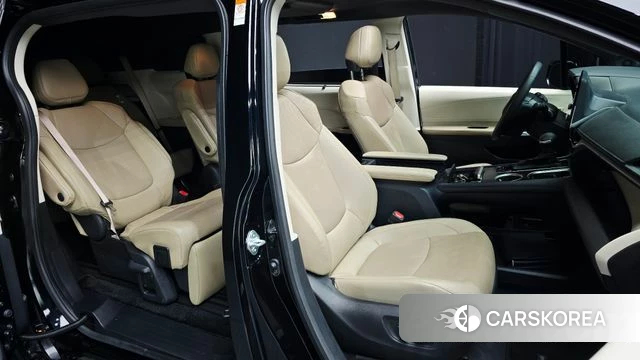 Toyota Sienna 4th Generation 2022 Черный из Кореи, фото 2