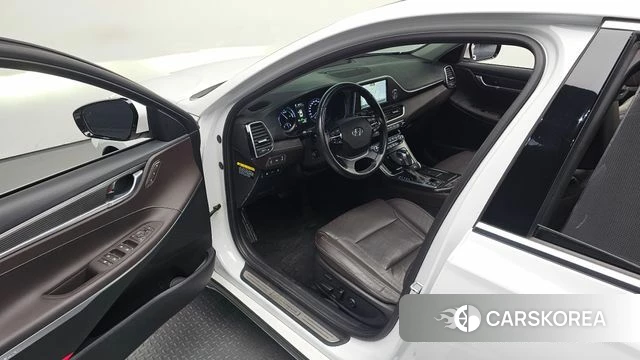 Hyundai Grandeur IG Hybrid 2018 Белый из Кореи, фото 2