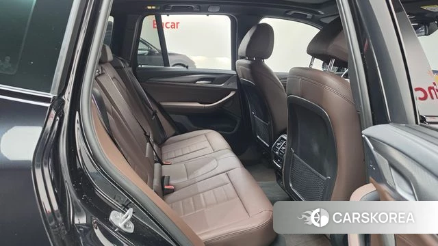 BMW X3 (G01) 2024 Черный из Кореи, фото 3