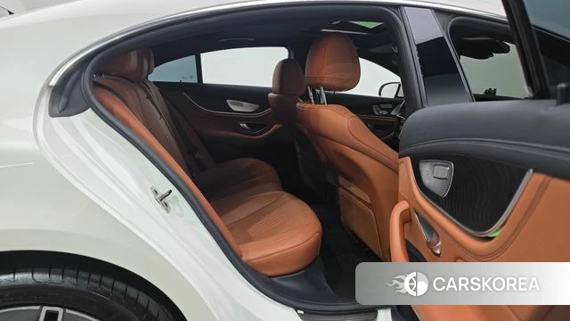 Mercedes-Benz CLS-Class C257 2023 Белый из Кореи, фото 2