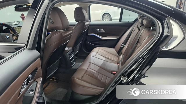 BMW 3 Series (G20) 2022 Черный из Кореи, фото 2