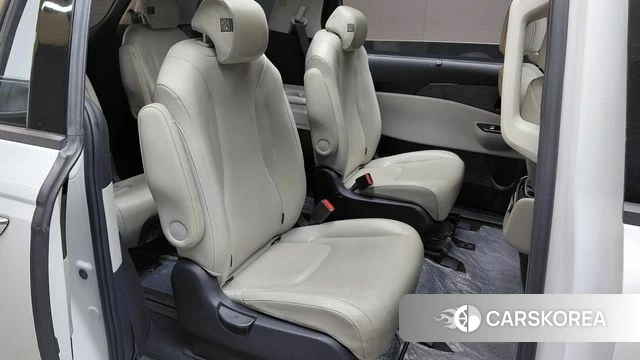 Kia Carnival 4th generation 2022 Белый из Кореи, фото 2