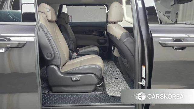 Kia The New Carnival 4th Generation 2024 Серый из Кореи, фото 2