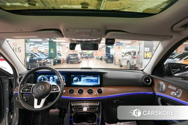Mercedes-Benz E-Class W213 2019 Серый из Кореи, фото 2