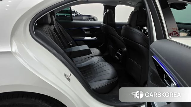 Mercedes-Benz E-Class W214 2024 Белый из Кореи, фото 2