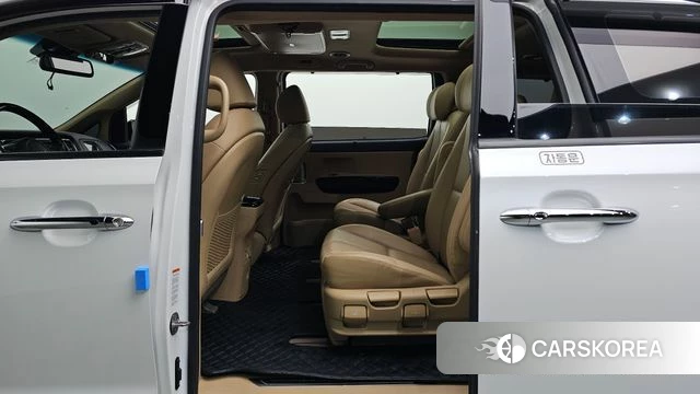 Kia The New Carnival 2018 Белый из Кореи, фото 2