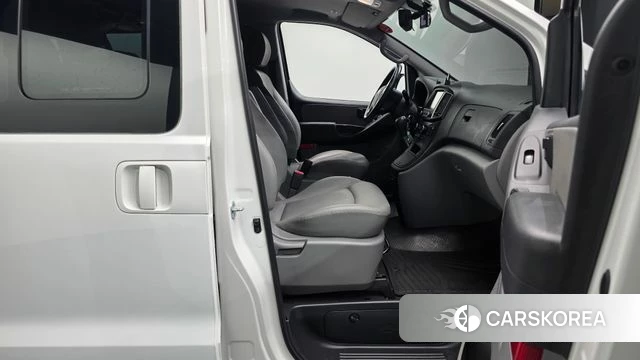 Hyundai The New Grand Starex 2021 Белый из Кореи, фото 2