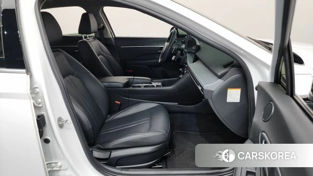 Hyundai Sonata D Edge Hybrid (DN8) 2023 Белый из Кореи, фото 2