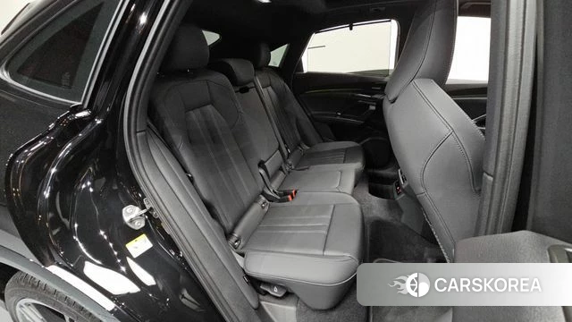 Audi Q5 (80A) 2025 Черный из Кореи, фото 2