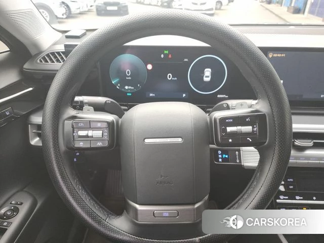 Hyundai Grandeur (GN7) 2025 Серебристо-серый из Кореи, фото 2