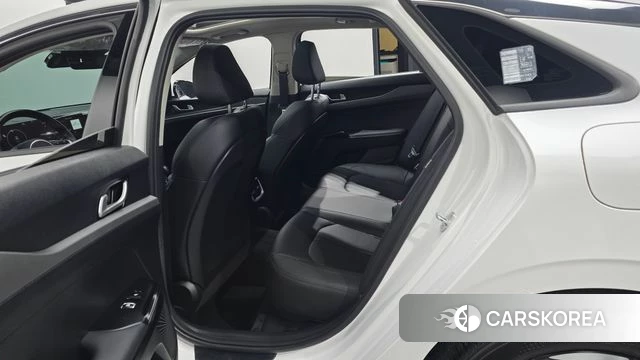 Kia The New K5 3rd generation 2024 Белый из Кореи, фото 2
