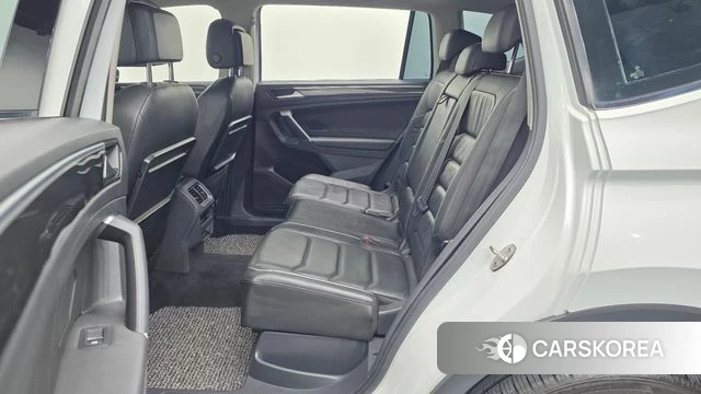 Volkswagen Tiguan Allspace 2018 Белый из Кореи, фото 2