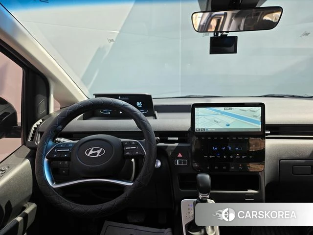 Hyundai Staria 2024 Серебряный из Кореи, фото 2