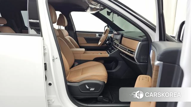 Hyundai Santa Fe (MX5) 2023 Белый из Кореи, фото 2