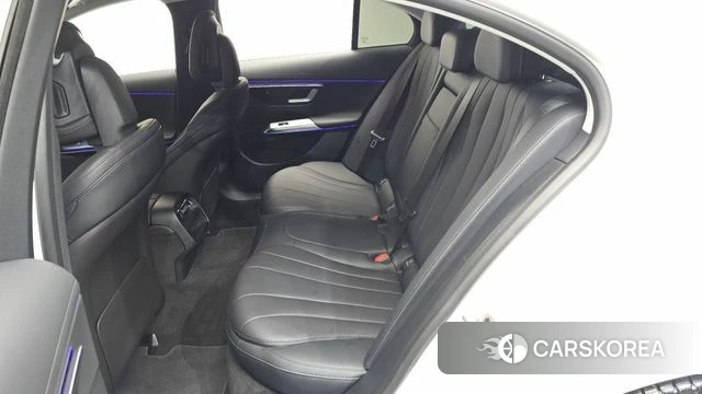 Mercedes-Benz E-Class W214 2024 Белый из Кореи, фото 2