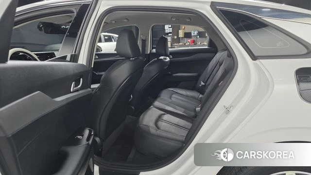 Kia K5 3rd generation 2023 Белый из Кореи, фото 2