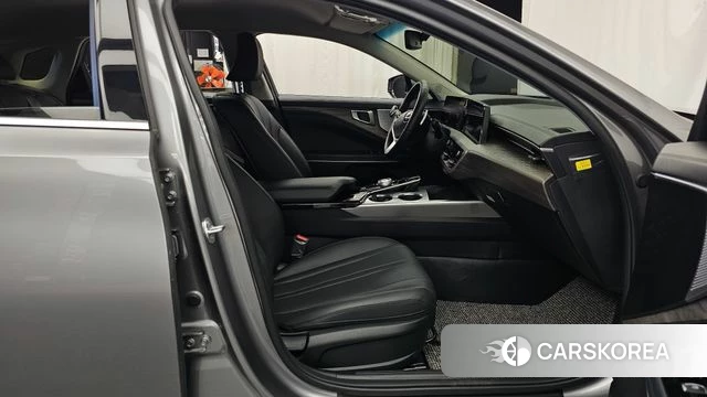 Kia K8 2024 Серебристо-серый из Кореи, фото 2