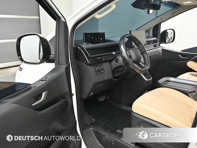 Hyundai The New Staria 2026 Белый из Кореи, фото 2