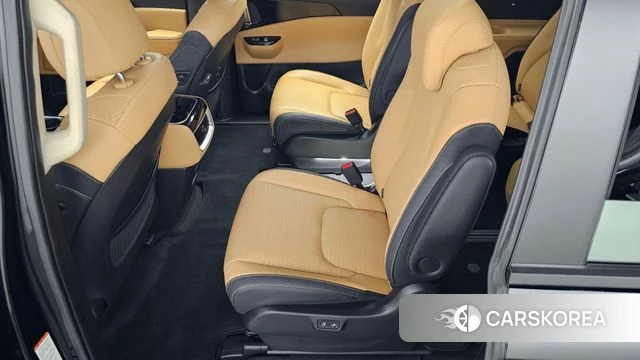 Kia Carnival 4th generation 2023 Черный из Кореи, фото 2