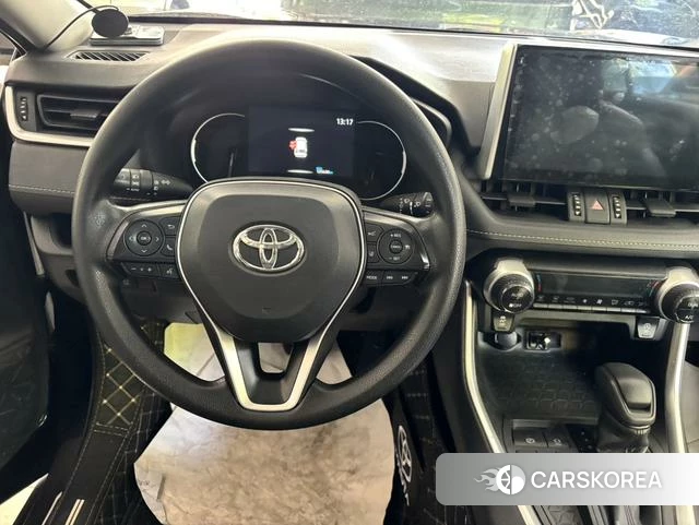 Toyota RAV4 2021 Черный из Китая, фото 2