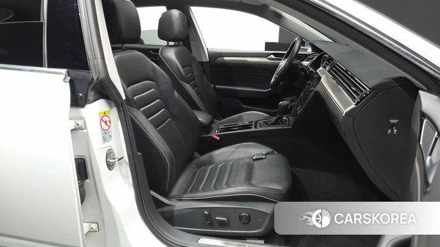 Volkswagen Arteon 2020 Белый из Кореи, фото 2
