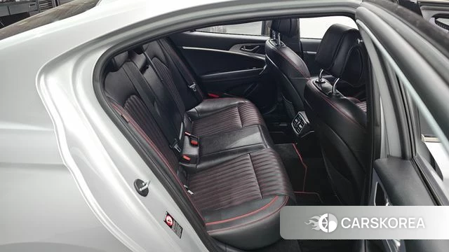 Genesis G70 2018 Серебряный из Кореи, фото 2