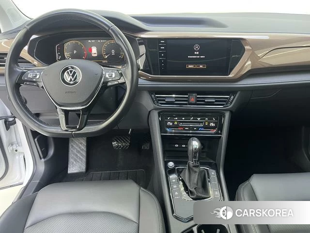 Volkswagen Tharu 2022 Белый из Китая, фото 2