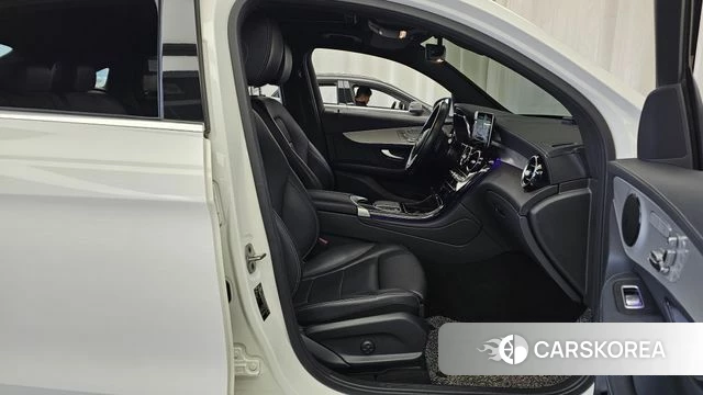 Mercedes-Benz GLC-Class X253 2022 Белый из Кореи, фото 2