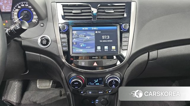 Hyundai Accent (New type) 2019 Белый из Кореи, фото 2