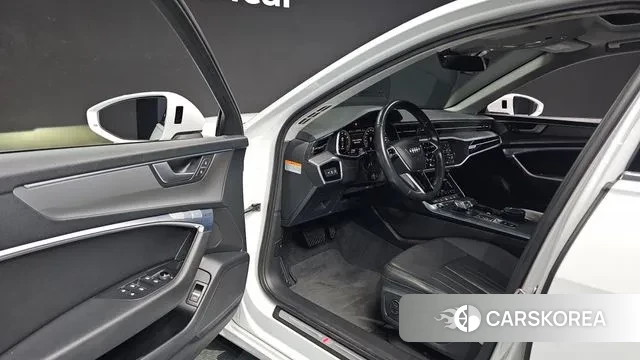 Audi A6 (C8) 2021 Белый из Кореи, фото 2