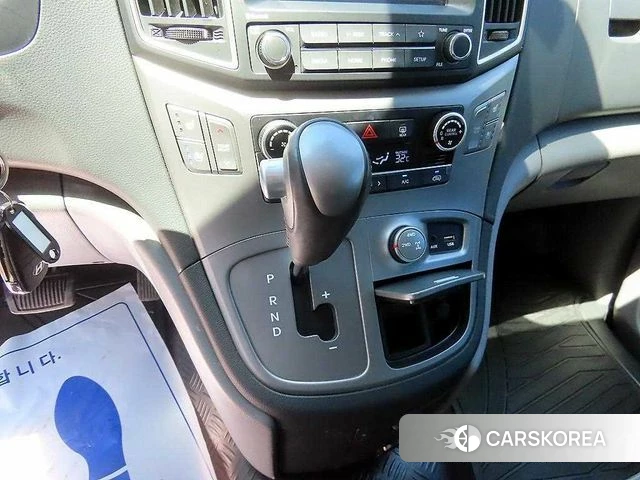 Hyundai The New Grand Starex 2020 Серебристо-серый из Кореи, фото 2