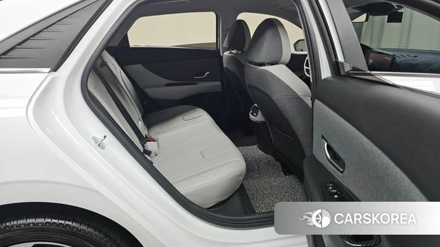 Hyundai Avante (CN7) 2022 Белый из Кореи, фото 2