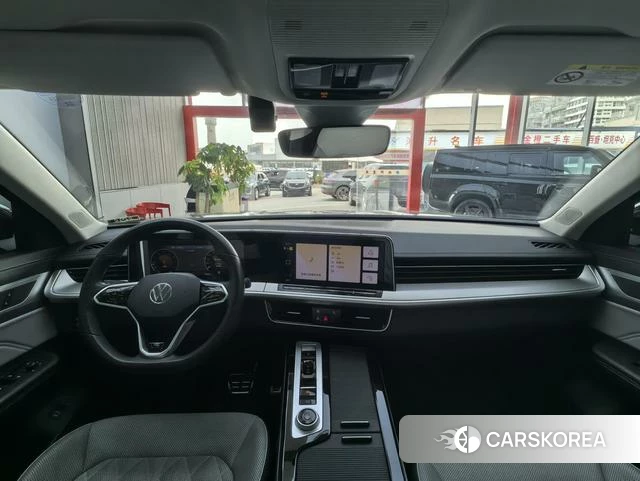 Volkswagen Tavendor 2023 Темно-серый из Китая, фото 2