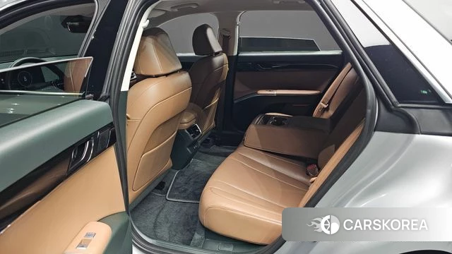 Hyundai Grandeur (GN7) 2023 Серебряный из Кореи, фото 2