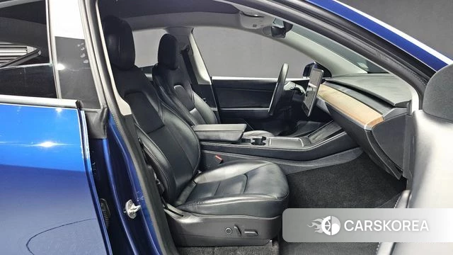 Tesla Model Y 2021 Синий из Кореи, фото 2
