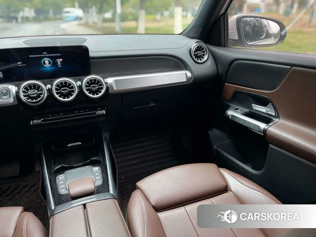 Mercedes-Benz GLB 2022 Белый из Китая, фото 2