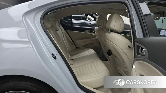 Genesis The New G70 2021 Серебристо-серый из Кореи, фото 2