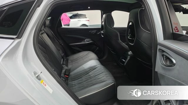 BYD Seal 2025 Светло-серебряный цвет из Кореи, фото 2