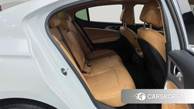 Genesis The New G70 2022 Белый из Кореи, фото 2