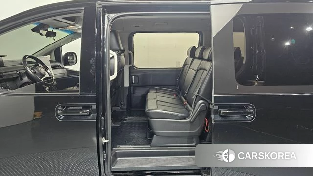 Hyundai Staria 2021 Черный из Кореи, фото 2